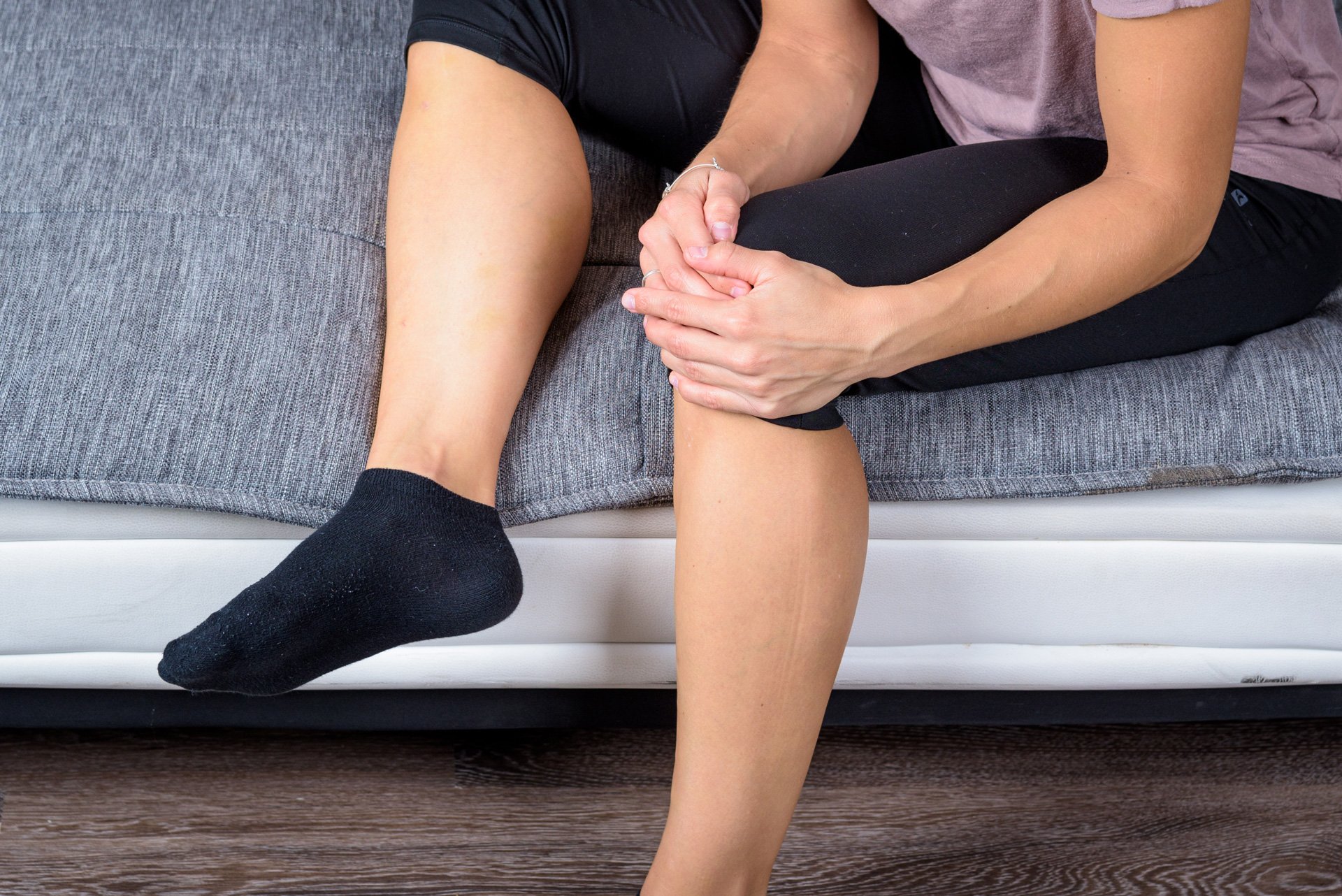 Woman with leg pain.